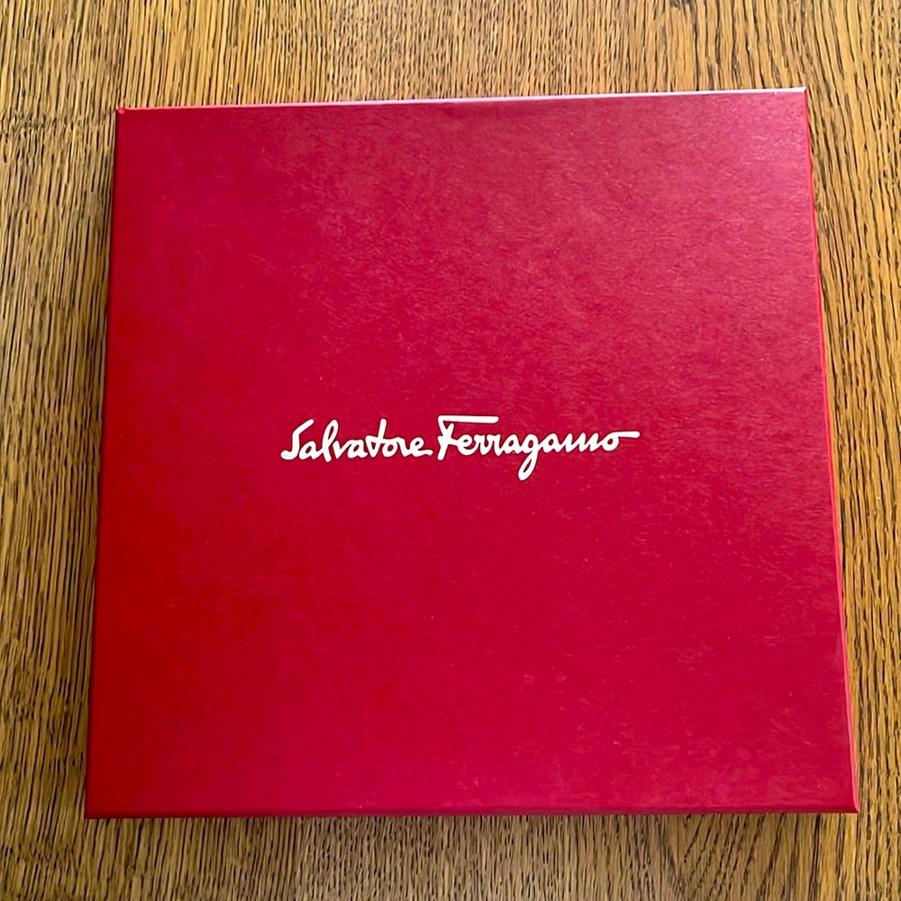 Salvatore Ferragamo empty box